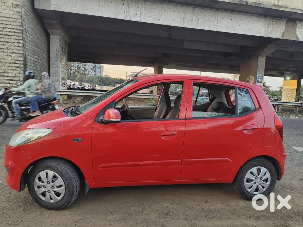 Hyundai I10 2011 (red)