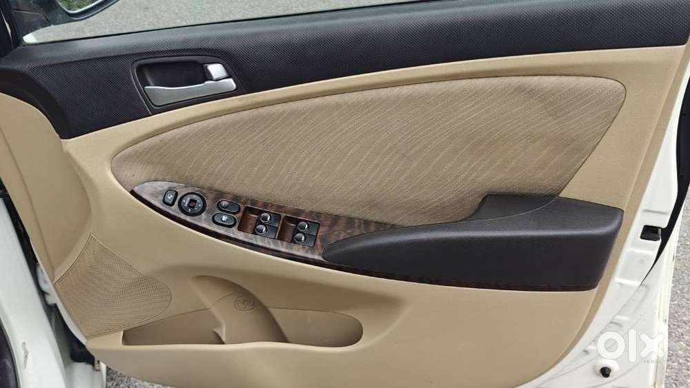Hyundai Verna 1.6 Sx Vtvt, 2016, Petrol
