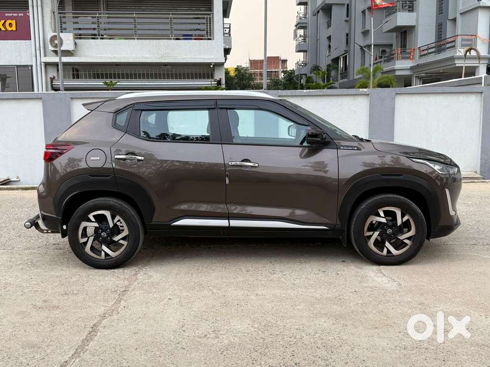 Nissan Magnite, 2022, Petrol