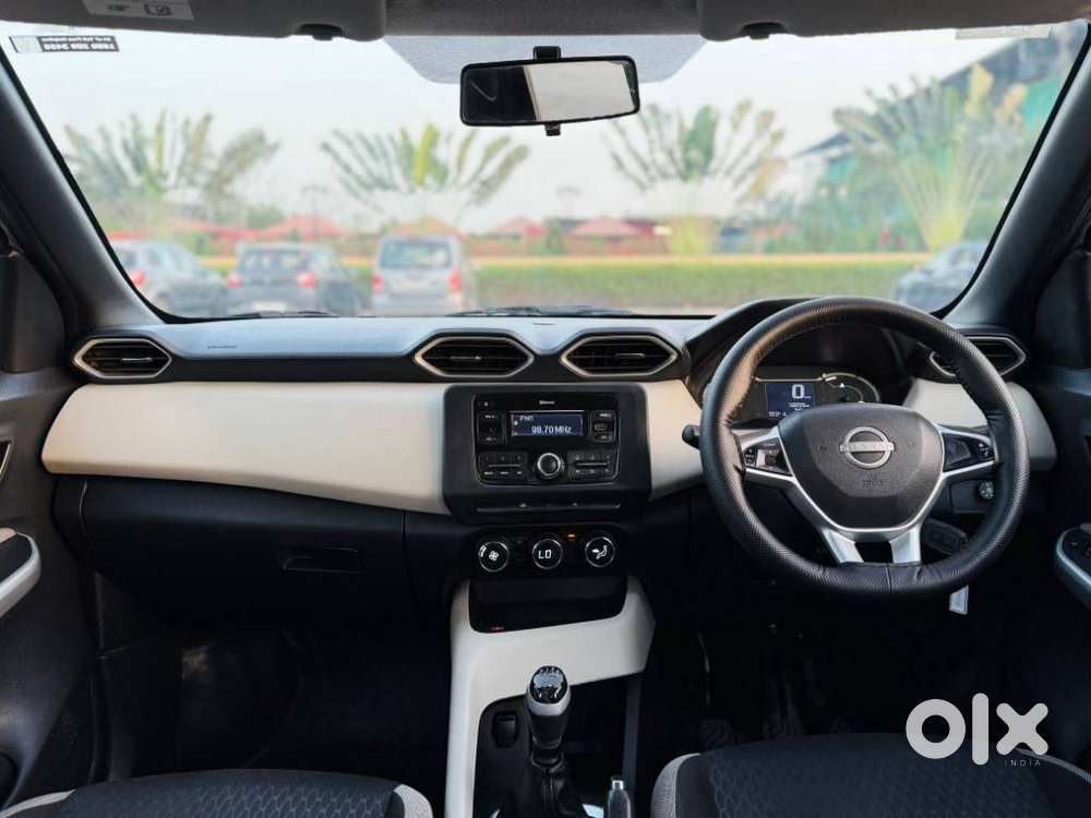 Nissan Magnite 1.0 Xv Executive, 2022, Petrol