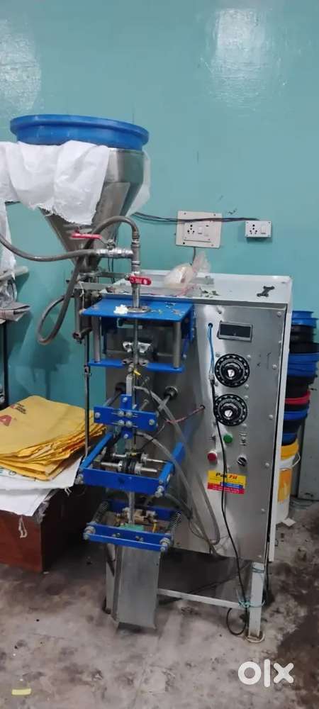 Pouch Packing Machine