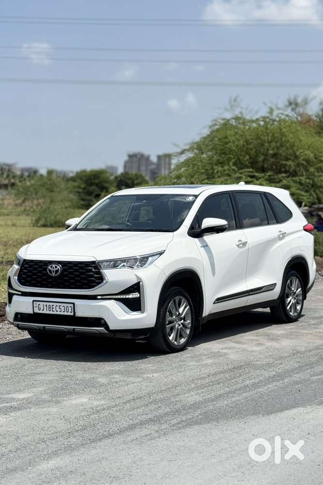 Toyota Innova Hycross 2.0 Zx Hybrid 7 Str, 2024, Cng & Hybrids