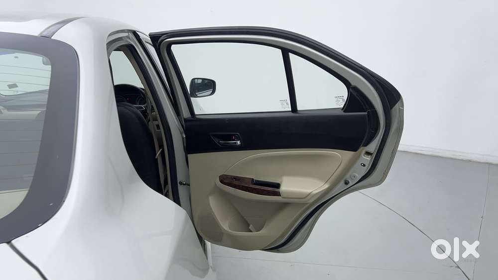 Maruti Suzuki Dzire 1.2 Zxi Amt, 2017, Petrol