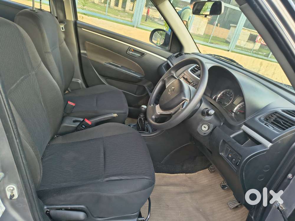 Maruti Suzuki Swift Vxi Abs Bsiv, 2016, Petrol