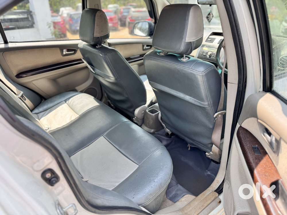 Maruti Suzuki Sx4 Zxi Mt Bsiv, 2010, Petrol