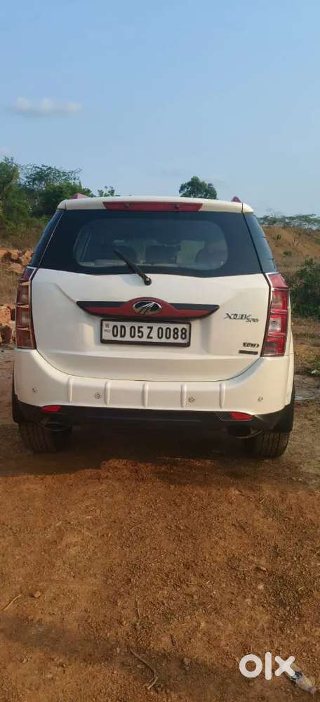 Mahindra Xuv500 2817 Diesel 82000 Km Driven