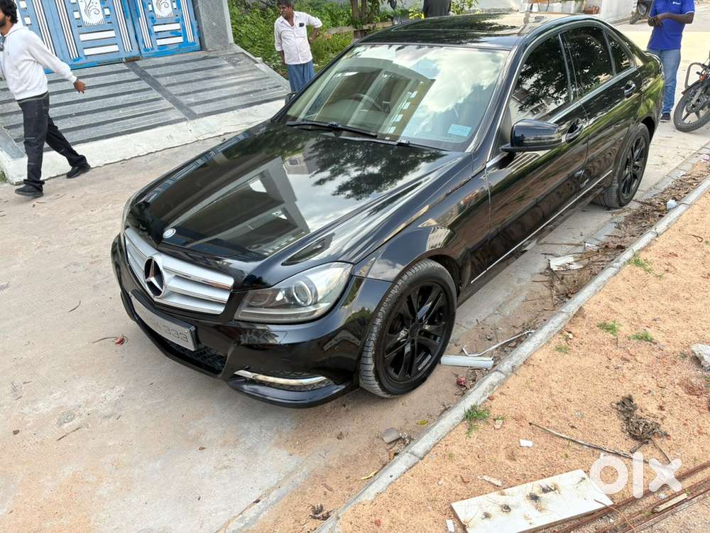 Advocate Used_mercedes-benz-2014 Model