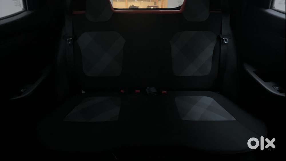 Renault Kwid 1.0 Rxt Amt, 2023, Petrol
