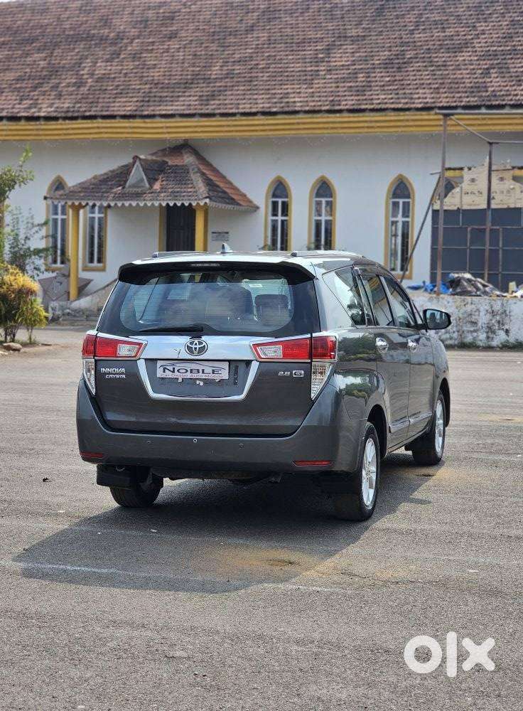 Toyota Innova Crysta 2.8 At Touring Sport, 2017