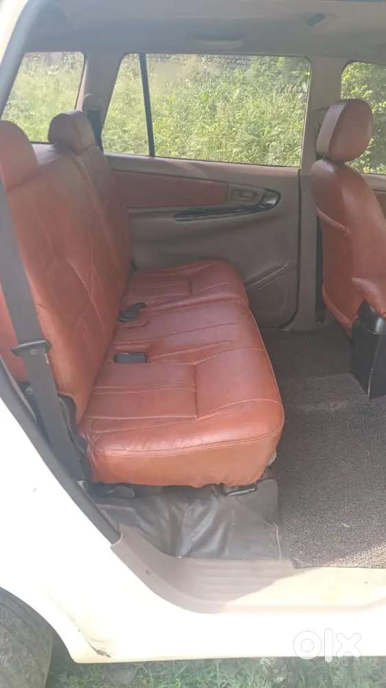 Toyota Innova 2016 Diesel Well Maintained