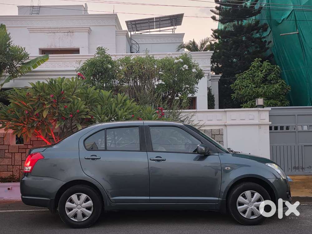 Maruti Suzuki Swift Dzire Vxi, 2010, Petrol