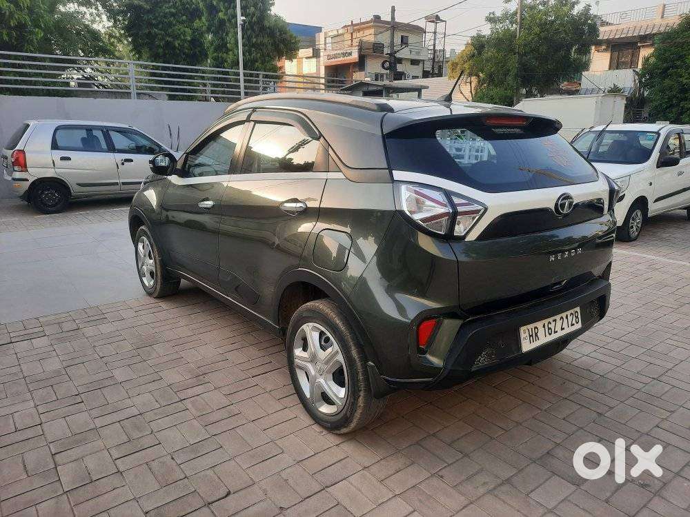 Tata Nexon 1.2 Revotron Xm (s), 2022, Petrol