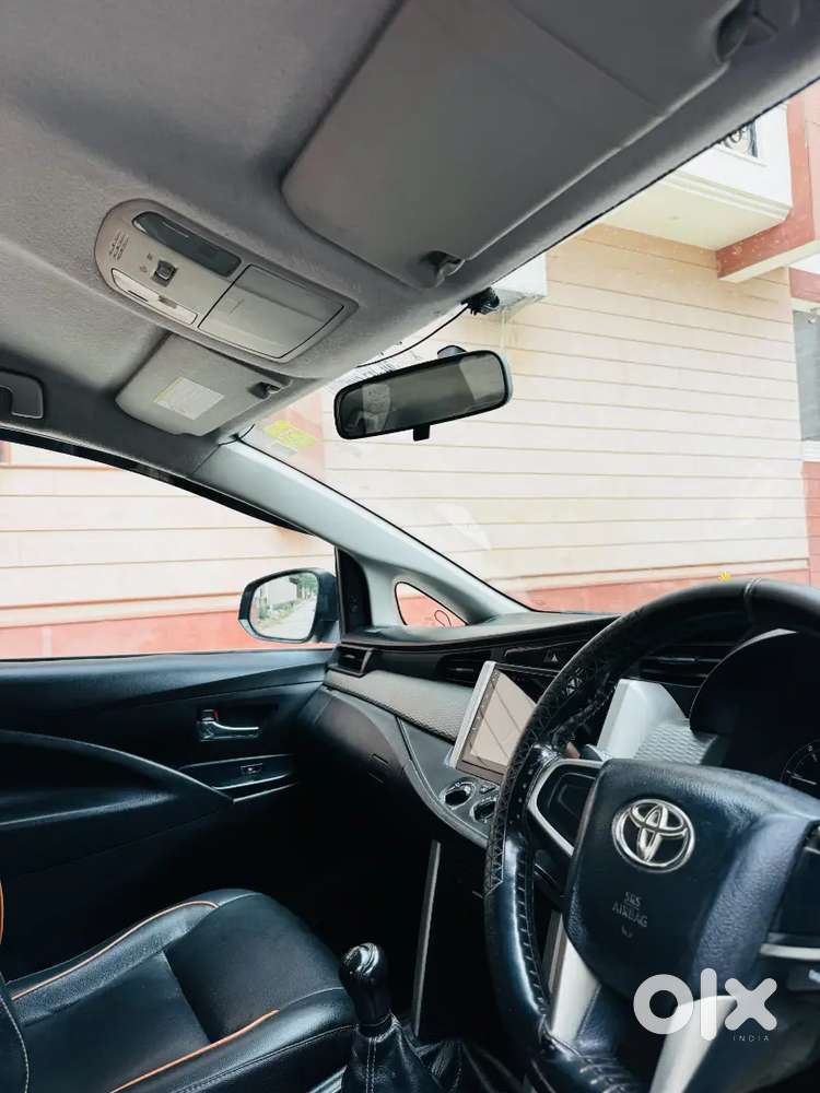 Toyota Innova Crysta 2016
