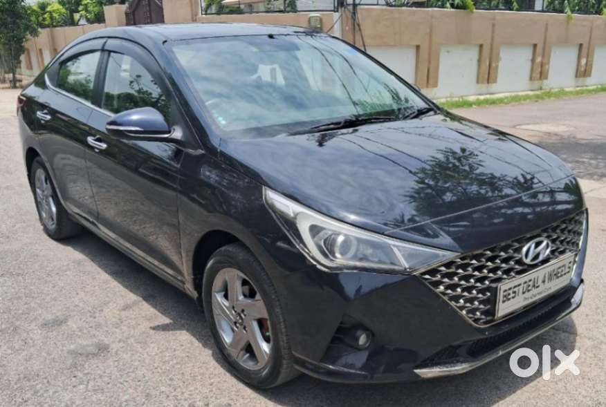 Hyundai Verna 1.5 Sx Ivt, 2023, Petrol