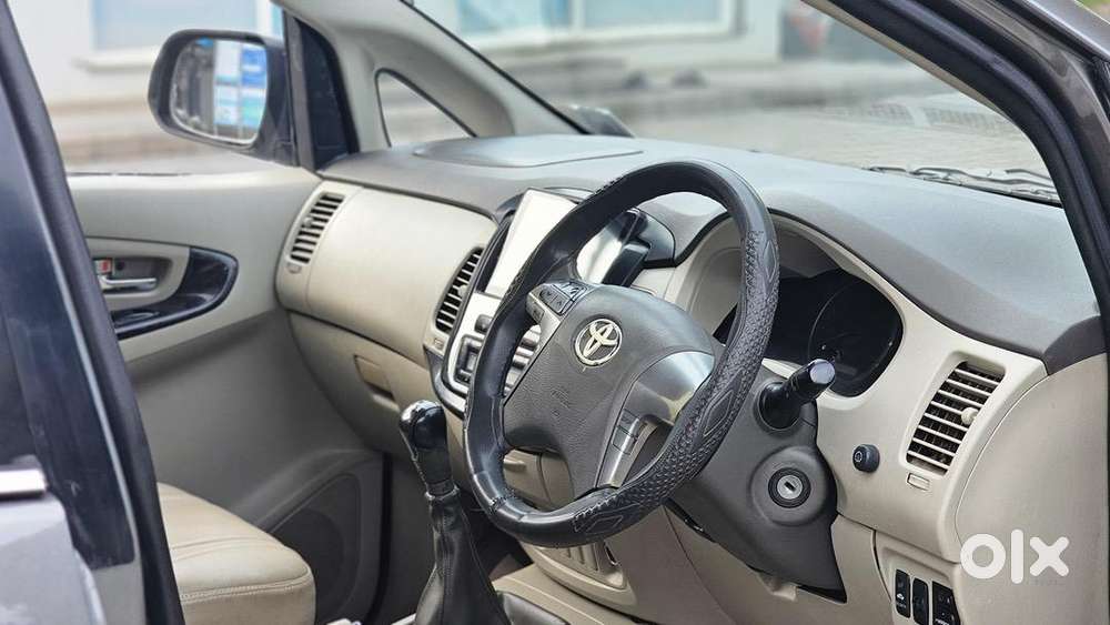 Toyota Innova 2014 Diesel Well Maintained Z Option