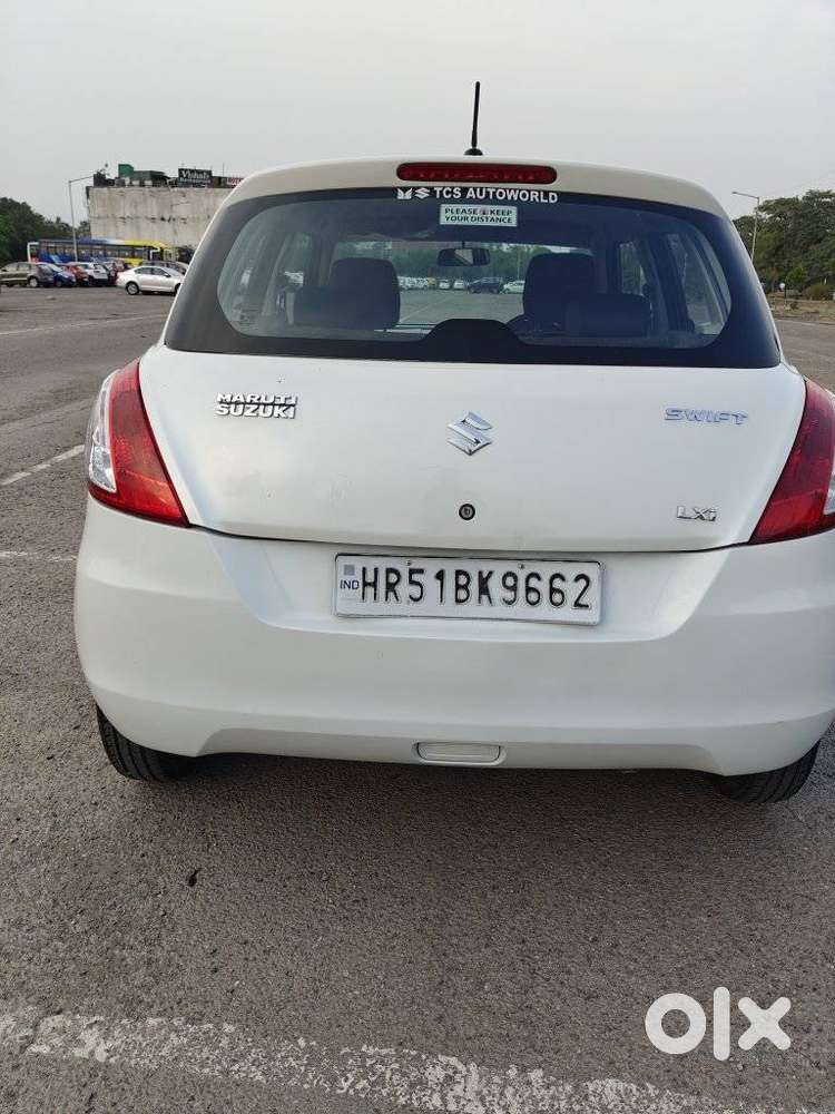 Maruti Suzuki Swift Lxi, 2016, Petrol