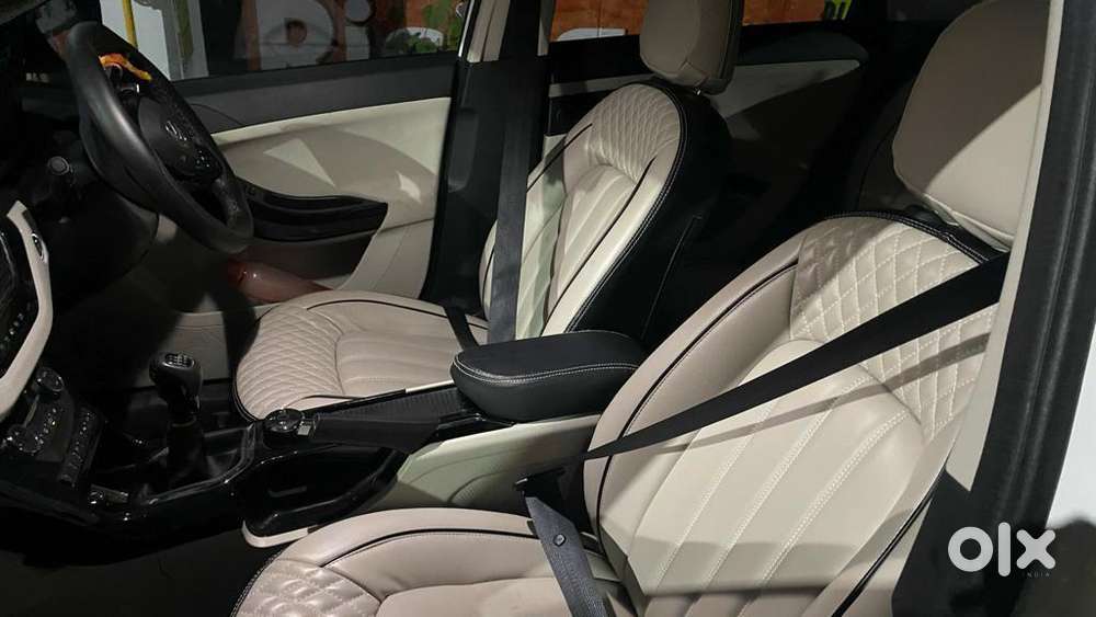 Tata Nexon Only 25000 Km Run Petrol Manual 2022 Year, Premiun Seat