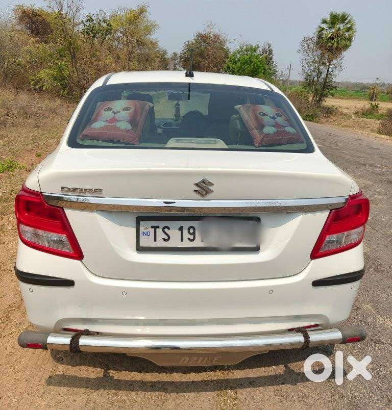 Maruti Suzuki Dzire 1.2 Vxi, 2022, Petrol