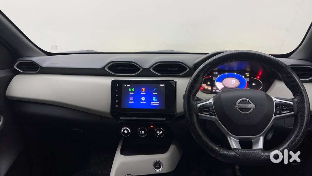 Nissan Magnite 1.0 Xv, 2022, Petrol
