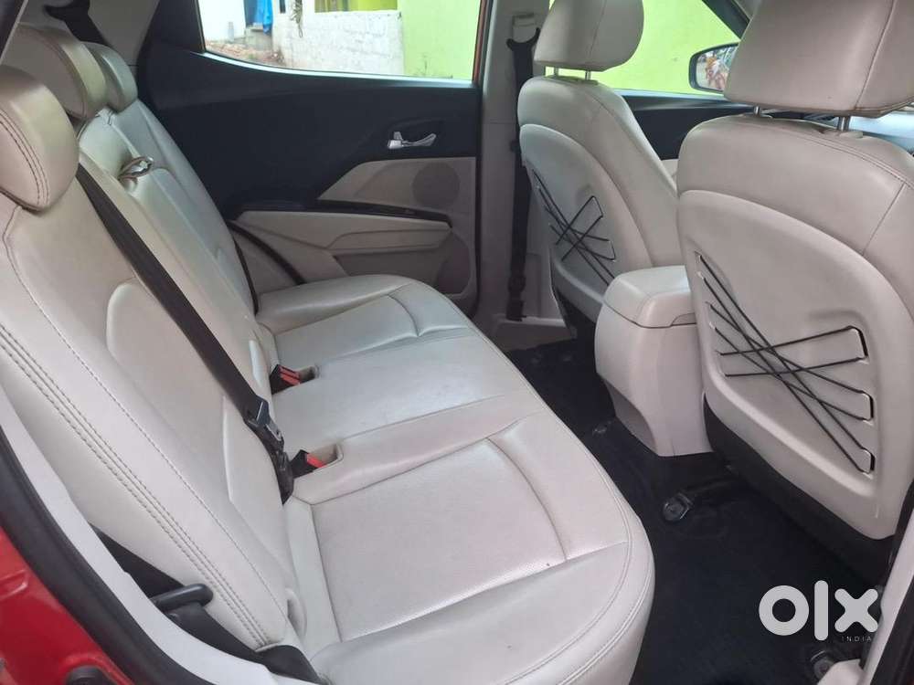 Showroom Condition Sunroof Xuv300