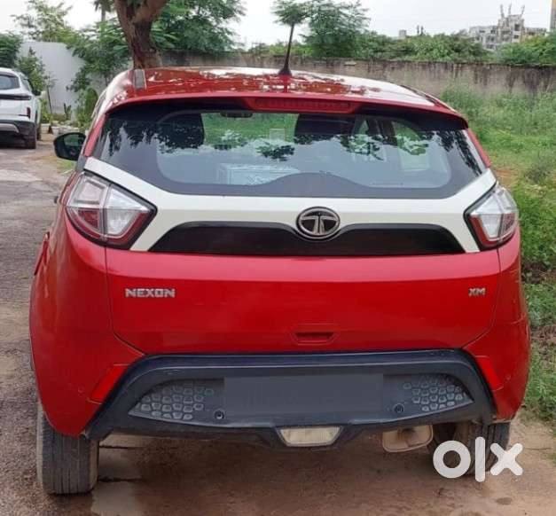 Tata Nexon 1.2 Revotron Xm, 2018, Petrol
