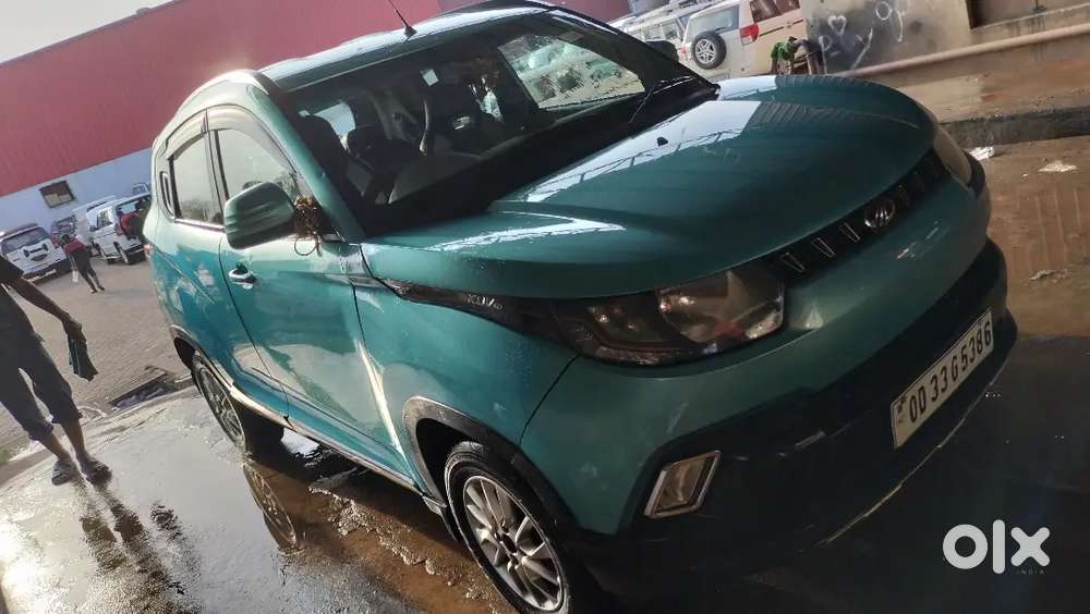 Mahindra Kuv 100 2016