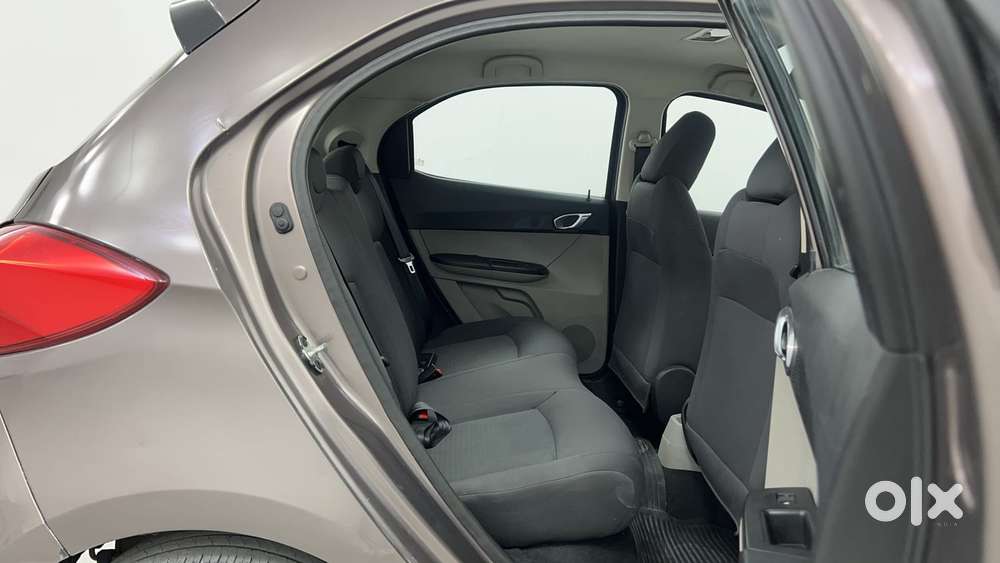 Tata Tiago Xz, 2017, Petrol