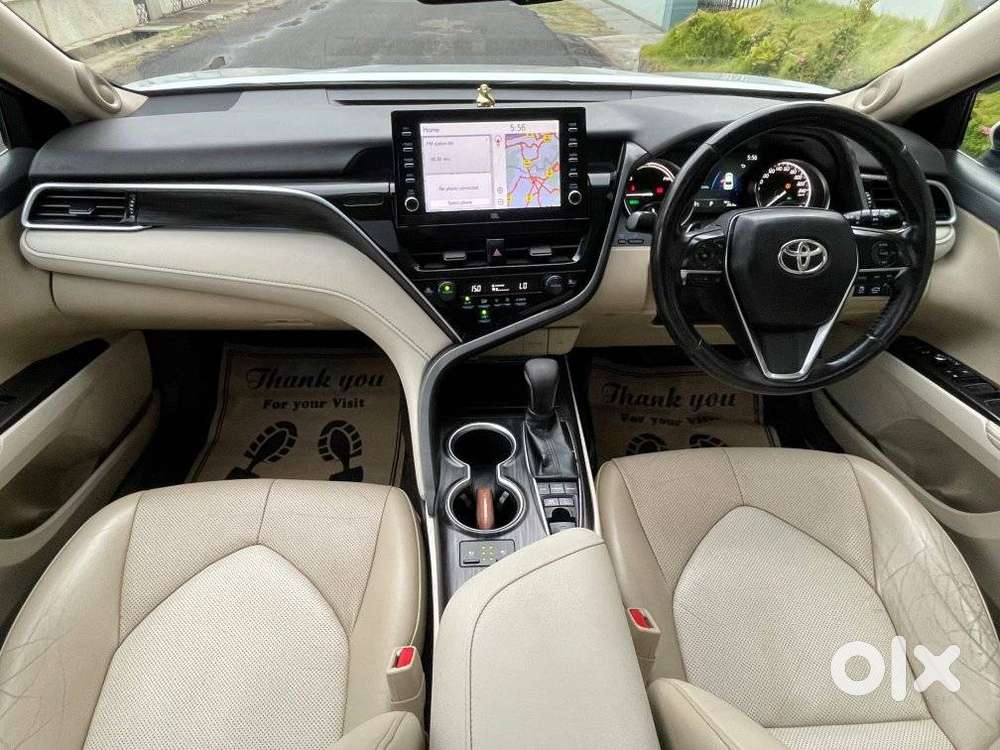 Toyota Camry Hybrid, 2022, Petrol