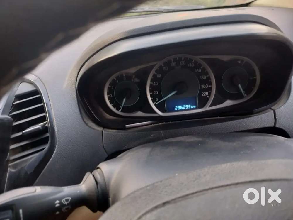 Ford Aspire Titanium 2017