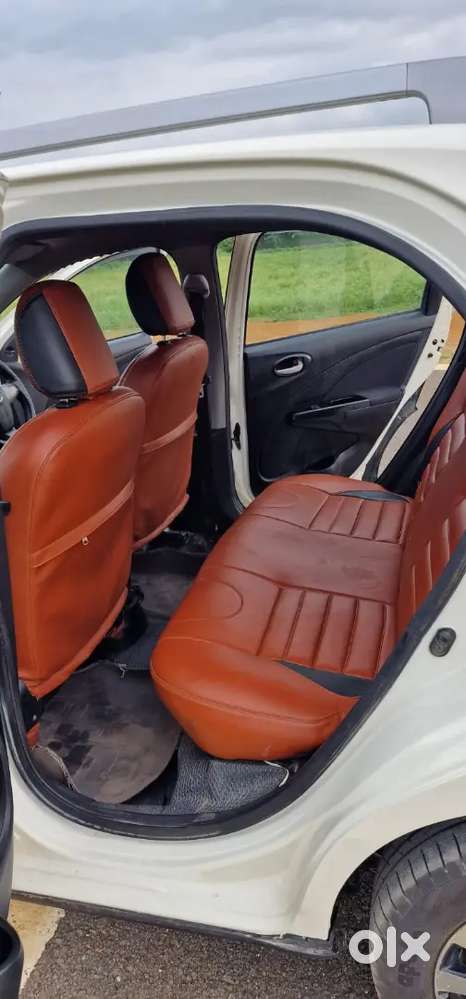 Toyota Etios Cross 2016