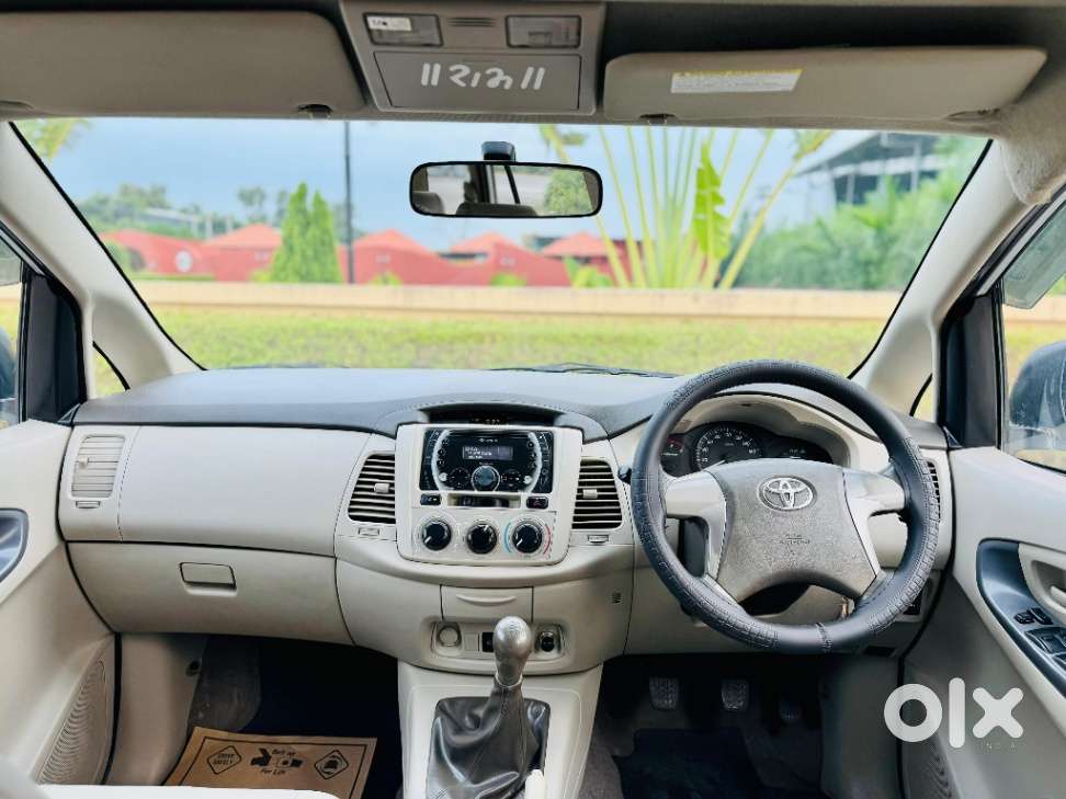 Toyota Innova 2.5 G (diesel) 8 Seater, 2013