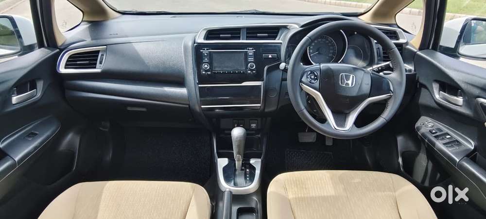 Honda Jazz V Automatic, 2016, Petrol