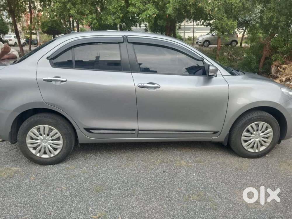 Maruti Suzuki Dzire 1.2 Vxi, 2022, Petrol