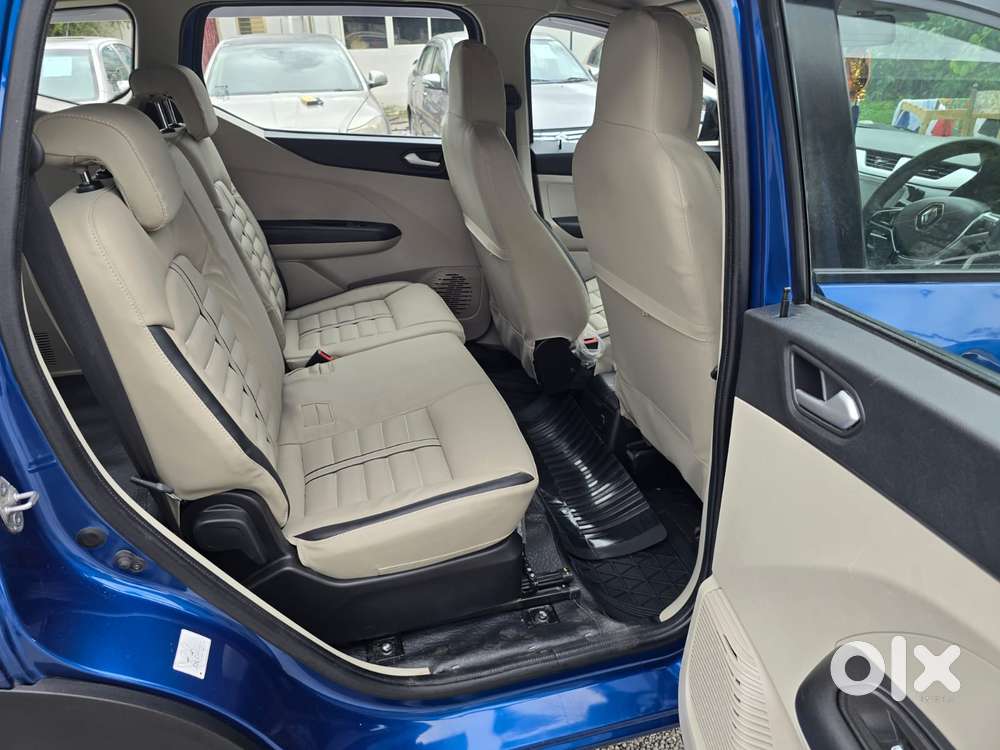Renault Triber Rxz, 2024, Petrol