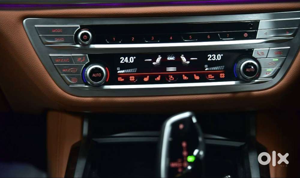 2022 Bmw 740li M Sport  Bernina Grey  Excellent Condition