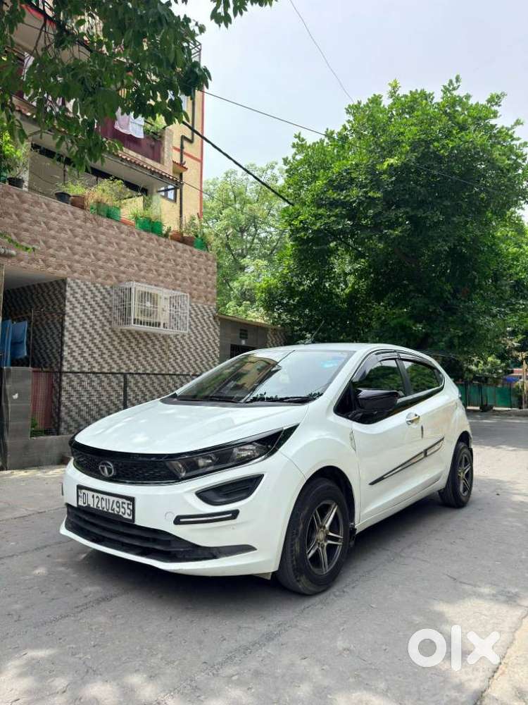Tata Altroz 1.2 Xe, 2022, Petrol