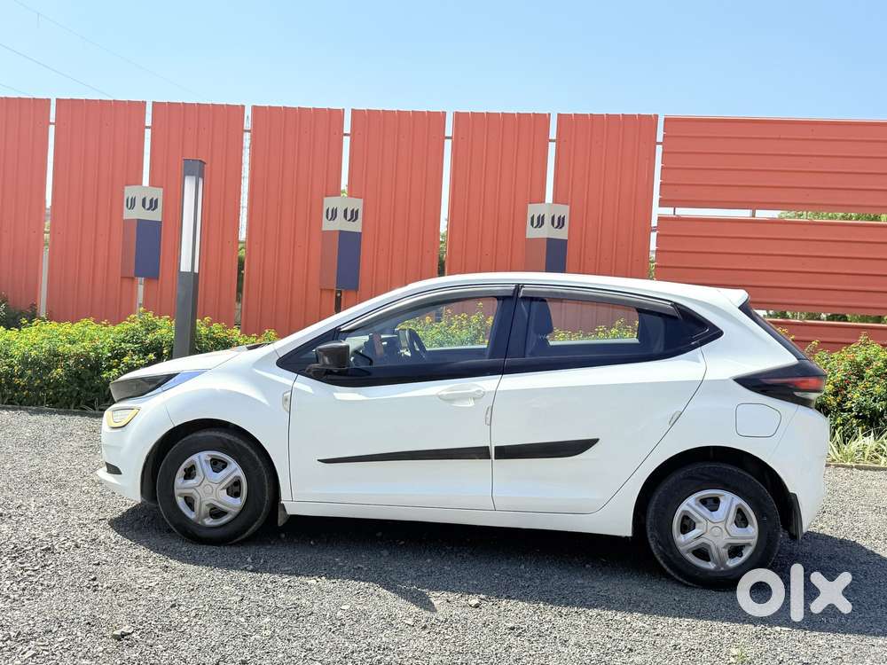 Tata Altroz 1.5 Xe Diesel, 2020, Diesel