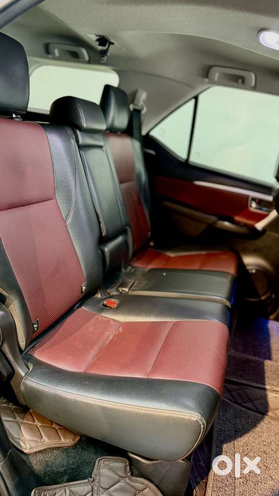 Toyota Fortuner 2.8 Legender 4x4, 2022, Diesel