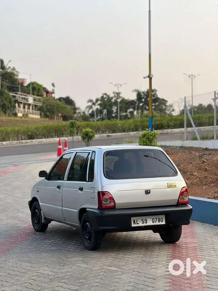 Maruti Suzuki 800 2006 Petrol Well Maintained