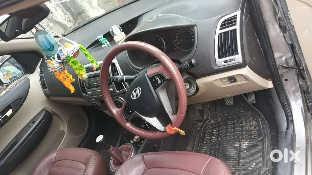 Hyundai I20 2012 Cng & Petrol 95000 Km Driven