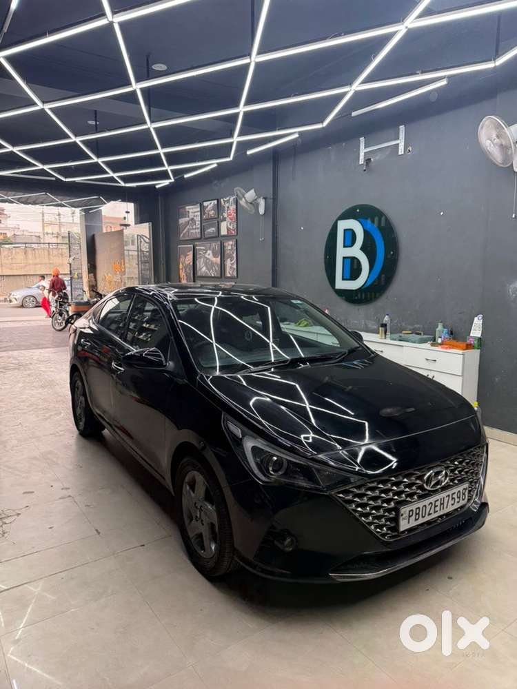 Hyundai Verna Petrol Mt 2022 All Original Car With 1 Year Gaurantee