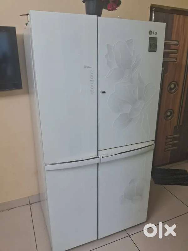 Hi all I like to sale my lg fridge very good condition just for 24000