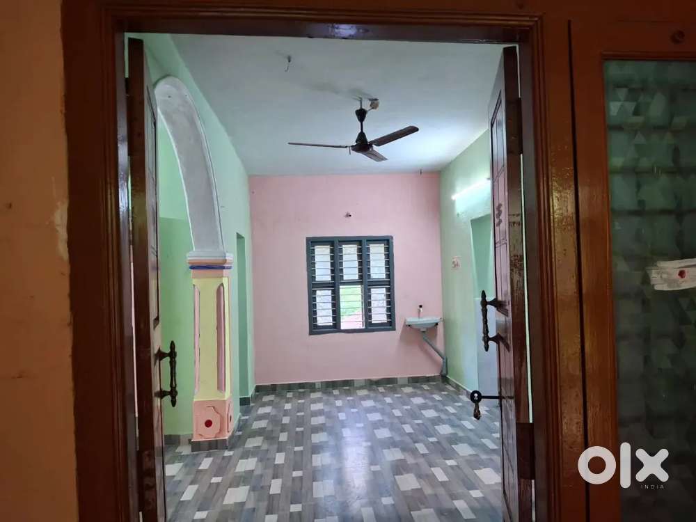 House  rent for family,PG  or office with 2 BHk near railway station