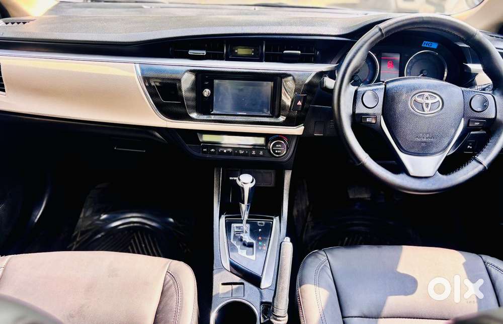 Toyota Corolla Altis Facelift, 2014, Petrol