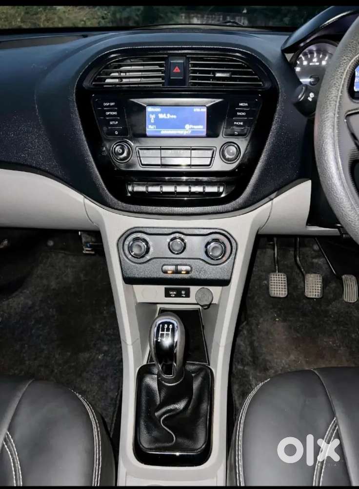 Tata Tiago Revotron Xt 2018