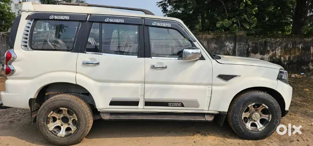 Mahindra Scorpio 2014 Diesel 80127 Km Driven