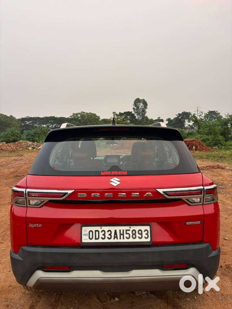 Maruti Brezza Vxi Smart Hybrid