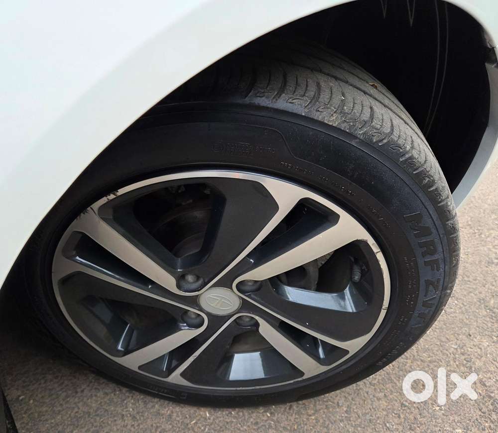 Tata Altroz Xz, 2020, Petrol