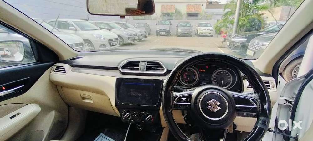 Maruti Suzuki Dzire 1.2 Vxi, 2022, Petrol