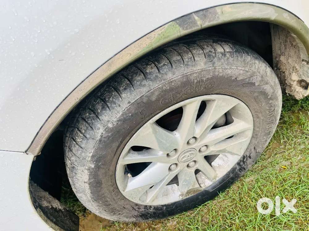 Toyota Innova Crysta 2018 Diesel Well Maintained